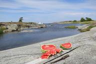 watermelon-natural-harbor-cliff-612669.jpg