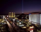 las-vegas-strip-sunset-night-720078.jpg