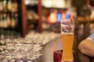 wheat-beer-bar-beer-glass-drink-798674.jpg