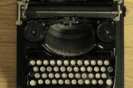 typewriter-writer-vintage-old-type-472849.jpg