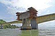 bridge-pillar-tower-estuary-river-1632896.jpg