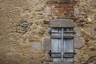 window-wall-stones-566617.jpg