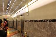 The-Empire-State-Building-entrance-hall-decorations-New-York.jpg