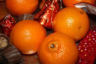 tangerines-chocolate-chocolates-1128577.jpg