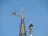 tinkerbell-disneyland-paris-roof-491056.jpg