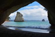 cathedral-cove-new-zealand-sea-1592274.jpg