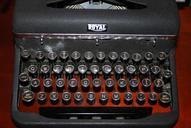 typewriter-letters-type-office-old-580198.jpg