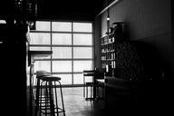 bar-stools-garage-black-and-white-925487.jpg