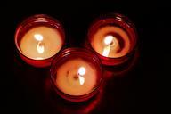 candles-tea-lights-flame-484523.jpg