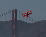 golden-gate-bridge-plane-1186849.jpg