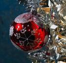 ball-christmas-ornaments-212155.jpg