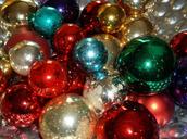 christmas-balls-ornaments-christmas-297064.jpg