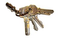 keys-keychain-set-of-keys-1023939.jpg