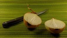 onion-food-cooking-knife-vegetable-697199.jpg