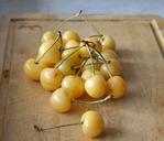 cherry-yellow-cherries-yellow-cherry-1484243.jpg