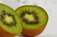 kiwi-fruit-healthy-vitamins-food-1280971.jpg