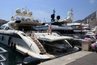 monaco-port-yacht-garage-1218387.jpg