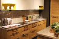 kitchen-decoration-kitchen-equipment-728724.jpg