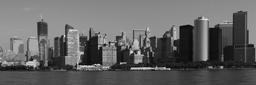 new-york-city-skyline-manhattan-587132.jpg