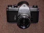 camera-pentax-old-slr-analog-992523.jpg