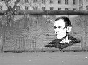 berlin-wall-wall-art-graffiti-679243.jpg