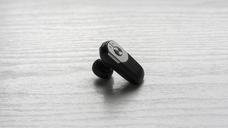 handsfree-earphone-vote-microphone-1267605.jpg