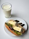 bread-milk-breakfast-sandwich-314398.jpg