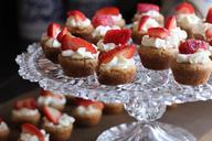 dessert-strawberry-tart-berry-352475.jpg