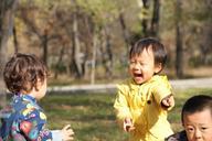 happy-kids-autumn-718502.jpg