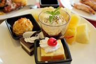 dessert-sweet-yummy-food-216870.jpg