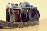 camera-analog-pentax-photography-332678.jpg