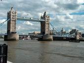 tower-bridge-thames-river-historic-842714.jpg