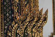 gold-jewelled-decor-ornate-201421.jpg