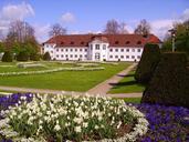 kempten-courtyard-garden-orangery-1007420.jpg