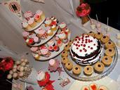 cakes-sweets-torch-dessert-670464.jpg