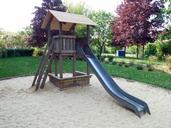 playground-play-slide-game-device-783474.jpg