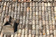 roof-tiles-old-house-roof-italy-189850.jpg