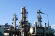 oil-factory-manufacturing-plant-1362785.jpg