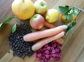 apple-carrots-coffee-vegetables-604287.jpg