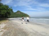 pleasant-horizon-thailand-friend-614529.jpg