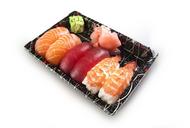 sushi-set-nigiri-maki-fish-raw-716457.jpg