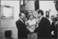 President_Nixon_with_League_of_Women_Voters_-_NARA_-_194624.tif