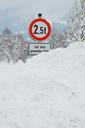 street-sign-winter-snow-shield-584929.jpg