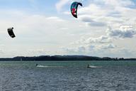 kite-surfing-surf-kitesurfing-402485.jpg