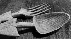 cutlery-wooden-cutlery-spoon-fork-498479.jpg