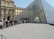 louvre-museum-paris-france-1517748.jpg