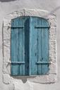 shutters-blue-white-wall-834762.jpg