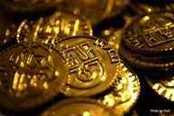 bitcoin-coins-gold-money-currency-282796.jpg