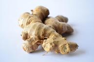 ginger-spices-food-ingredient-389906.jpg