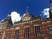 amsterdam-central-station-building-668549.jpg